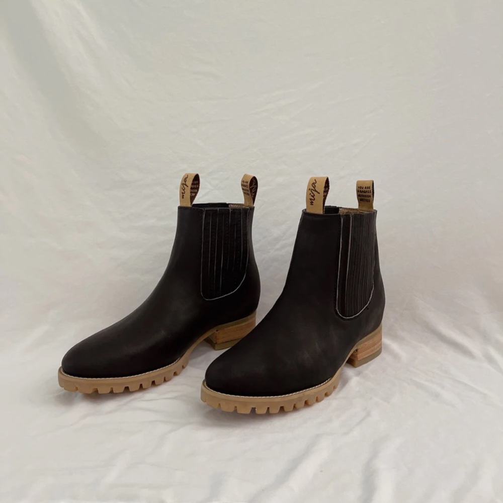 Mija Prados size 9 in black